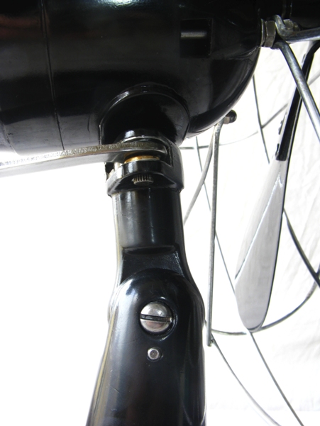 Collar Pin Correct View